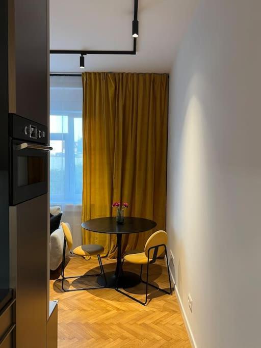 Central Getaway Studio Братислава Екстериор снимка