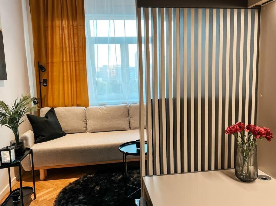 Central Getaway Studio Братислава Екстериор снимка